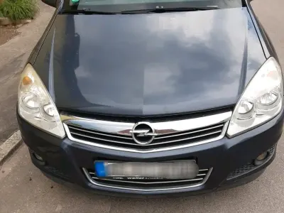 Gebraucht Opel Astra 116 PS (85 kW) 2007 Grau Kombi