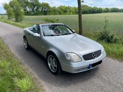 Gebraucht Mercedes SLK230 193 PS (141 kW) 1998 Silber Cabrio