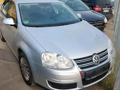 Gebraucht VW Jetta 2005 Silber Limousine