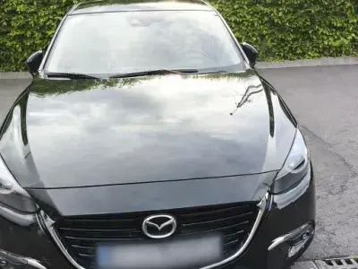 Gebraucht Mazda 3 Sports-Line 120 PS (88 kW) 2018 Schwarz Limousine