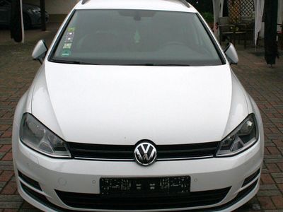 Usata VW Golf VII Comfortline 110 CV (80 kW) 2015 Bianco Station wagon
