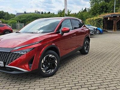 Neu Nissan Qashqai N-Connecta 158 PS (116 kW) 2025 Rot SUV