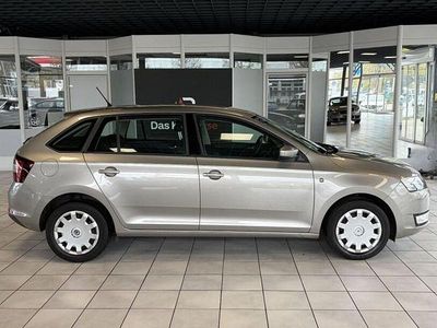 Second-hand Skoda Rapid Ambition 170 CP (125 kW) 2015 Negru Hatchback