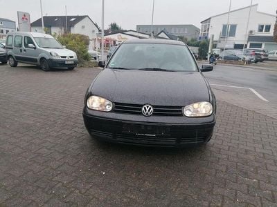 Gebraucht VW Golf Highline 101 PS (74 kW) 1998 Silbermet Limousine