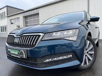 Używany Skoda Superb Ambition 200 KM (147 kW) 2022 Niebieski Kombi