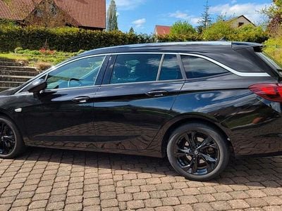 Gebraucht Opel Astra Dynamic 136 PS (100 kW) 2018 Schwarz Kombi