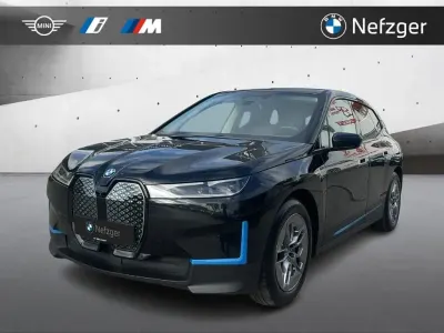 Gebraucht BMW iX 239 kW (326 PS) 2022 Black sapphire metallic SUV