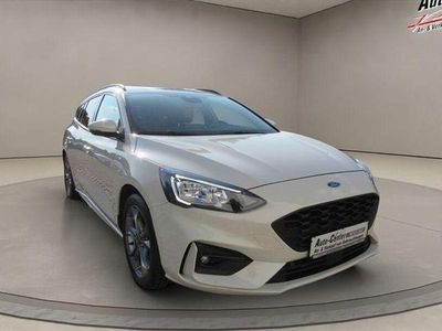 Używany Ford Focus ST-Line 195 KM (143 kW) 2020 Beżowy Sedan/Limuzyna