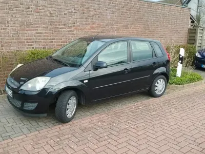 Gebraucht Ford Fiesta Style 69 PS (50 kW) 2008 Schwarz Kleinwagen