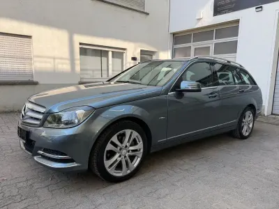 Gebraucht Mercedes C180 156 PS (114 kW) 2012 Grau Limousine