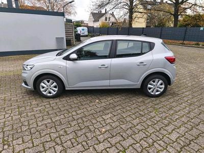 Silber Gebraucht 2021 Dacia Sandero Comfort Kleinwagen | 11.999 € (Fairer Preis)