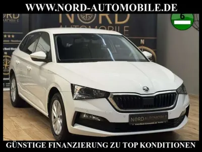 Gebraucht Skoda Scala Ambition 110 PS (80 kW) 2023 Weiß Kleinwagen