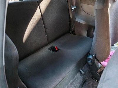 Gebraucht Toyota iQ 68 PS (50 kW) 2009 Violet Kleinwagen