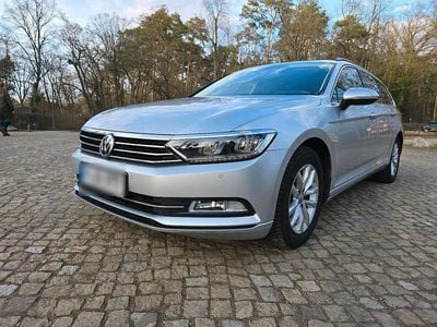 Gebraucht VW Passat 150 PS (110 kW) 2017 Silber Kombi