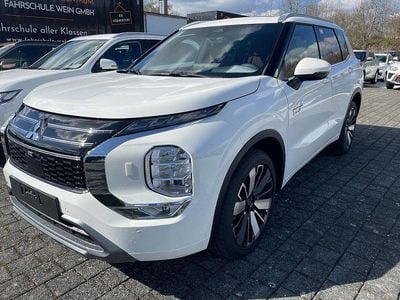 Neu Mitsubishi Outlander P-HEV Top 306 PS (225 kW) 2026 Weiß SUV