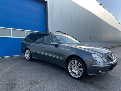 Gebraucht Mercedes E320 Elegance 224 PS (164 kW) 2006 Grau Kombi