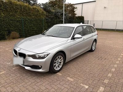 Gebraucht BMW 318 143 PS (105 kW) 2023 Silber Kombi