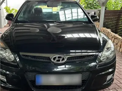 Gebraucht Hyundai i30 110 PS (80 kW) 2009 Schwarz Limousine