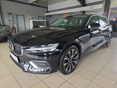 Second-hand Volvo V60 Plus 197 CP (144 kW) 2023 Negru Break