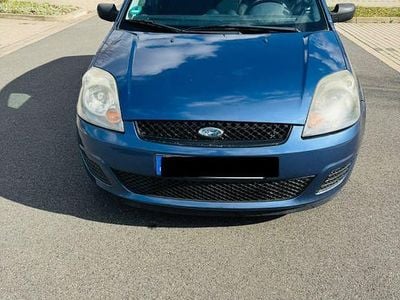Gebraucht Ford Fiesta Trend 69 PS (50 kW) 2006 Blau Kleinwagen