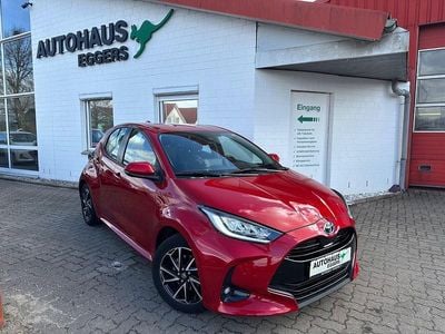 Gebraucht Toyota Yaris Hybrid Team 116 PS (85 kW) 2022 Rot Kleinwagen