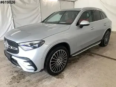 Używany Mercedes GLC400d AMG 381 KM (280 kW) 2023 Srebrny SUV