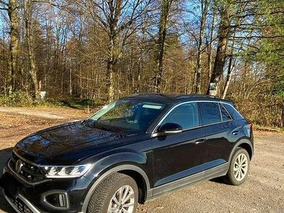 Usata VW T-Roc Life 150 CV (110 kW) 2023 Nero SUV
