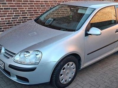 Gebraucht VW Golf IV Comfortline 102 PS (75 kW) 2005 Silber Limousine