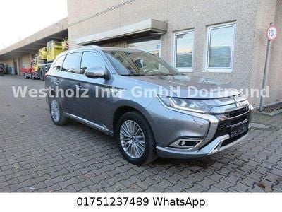 Grau Gebraucht 2020 Mitsubishi Outlander P-HEV Diamant Edition SUV | 18.000 € (Superpreis)