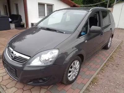 Gebraucht Opel Zafira Family 125 PS (91 kW) 2013 Grau Van / Kleinbus