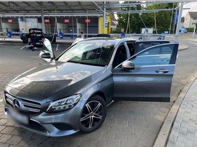 Grau Gebraucht 2018 Mercedes C200 Kombi | 15.100 € (Fairer Preis)