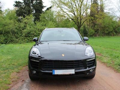 Porsche Macan S