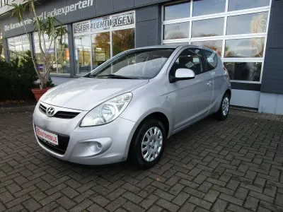 Brugt Hyundai i20 Classic 77 HK (56 kW) 2011 Sølv Hatchback
