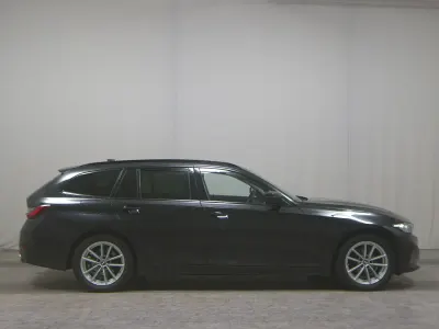 Usata BMW 320 Shadowline 190 CV (139 kW) 2023 Nero Station wagon