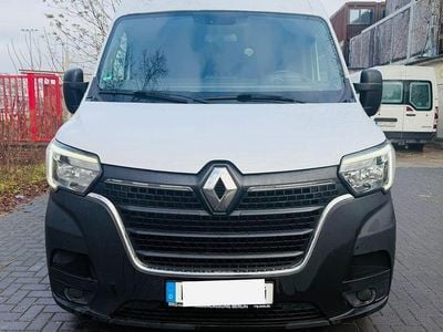 Weiß Gebraucht 2021 Renault Master Limousine | 11.999 €