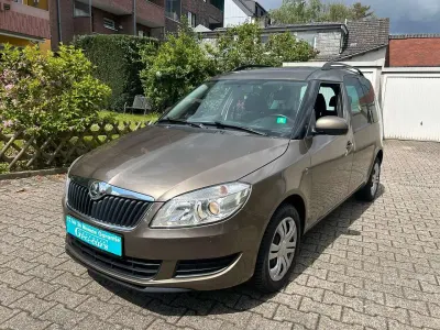 Gebraucht Skoda Roomster 86 PS (63 kW) 2014 Gold Van / Kleinbus
