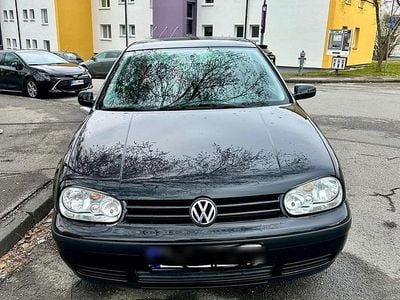 Gebraucht VW Golf IV 105 PS (77 kW) 2001 Schwarz Kleinwagen