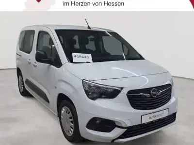 Gebraucht Opel Combo Life Edition 102 PS (75 kW) 2023 Kaolin weiß Van / Kleinbus
