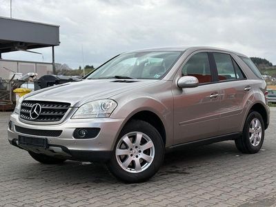 Gebraucht Mercedes ML320 224 PS (164 kW) 2005 Grau SUV