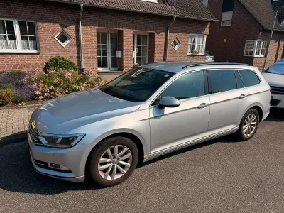 Gebraucht VW Passat Comfortline 150 PS (110 kW) 2018 Silber Kombi