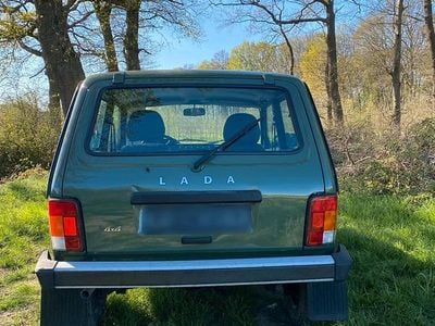 Gebraucht Lada niva 2018 Grün SUV