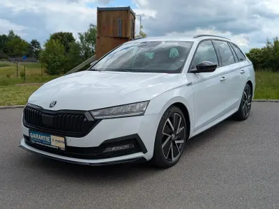 Gebraucht Skoda Octavia SportLine 150 PS (110 kW) 2023 Weiß Kombi