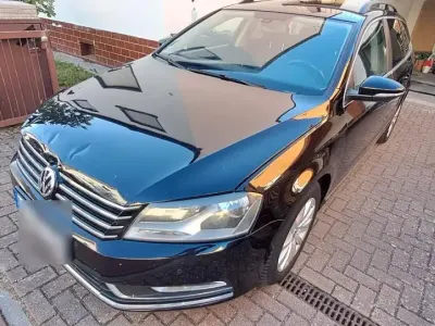 Gebraucht VW Passat 104 PS (76 kW) 2013 Blau Kombi