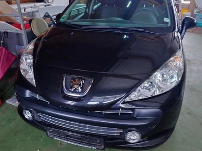 Schwarz Gebraucht 2009 Peugeot 207 Kombi | 3.550 € (Etwas zu teuer)