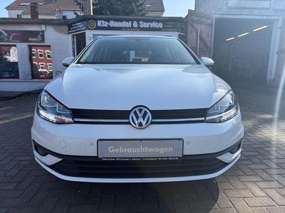 Gebraucht VW Golf VII Trendline 116 PS (85 kW) 2019 Weiß Limousine