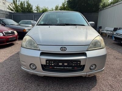 Suzuki Liana