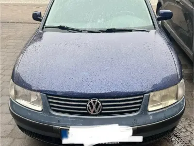 Gebraucht VW Passat 105 PS (77 kW) 2000 Blau Kombi