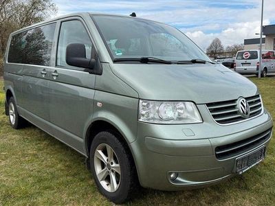 Usata VW Caravelle Comfortline 174 CV (127 kW) 2008 Verde Furgone