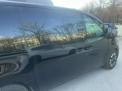 Gebraucht Hyundai Staria Signature 177 PS (130 kW) 2021 Schwarz Van / Kleinbus
