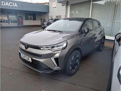 Neu Renault Captur Techno 154 PS (113 kW) 2025 Grau SUV